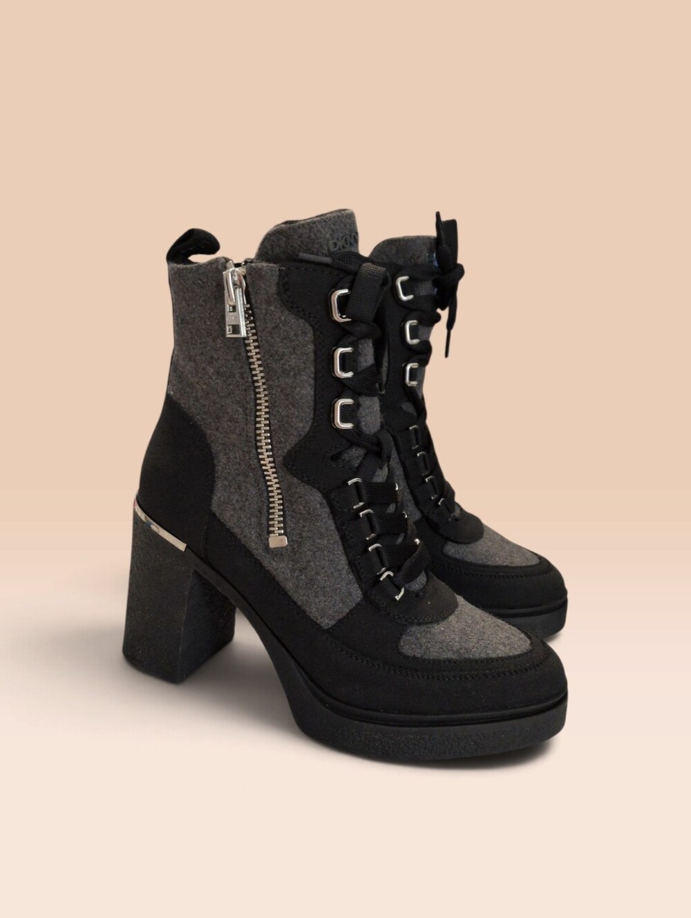 DKNY TOIA LACE UP PLATF0RM SIZE US 8.5 EU39 BLACK AND GRAY